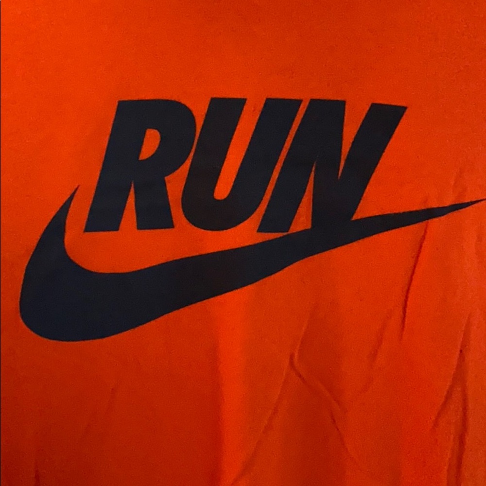 Nike T-shirt - Picture 2 of 4